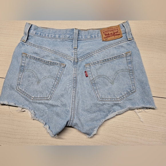 Levi Strauss & Co 501 Jeans Shorts Denim 28 Distressed Button Fly Cotton - Picture 3 of 6